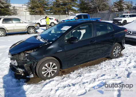 2019 Toyota Prius Le from USA, damaged, VIN JTDL9RFU6K3003133